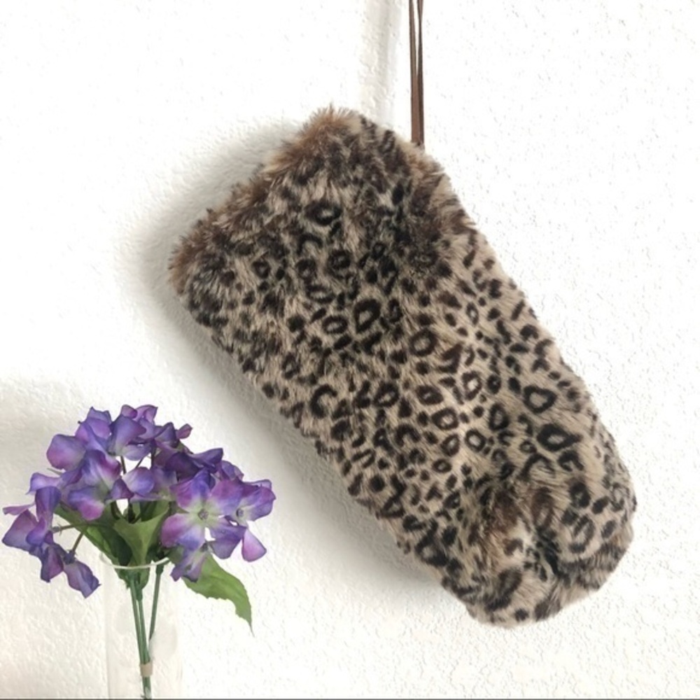 FURRY LEOPARD PRINT BAG